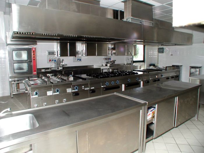 Equipment for hotels and restaurants