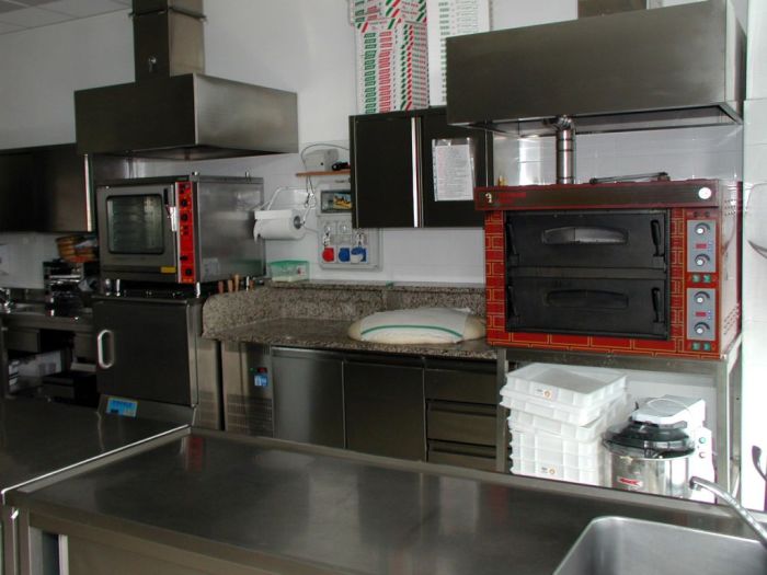 Equipment for hotels and restaurants