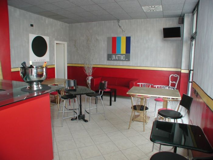 Bars and cafés