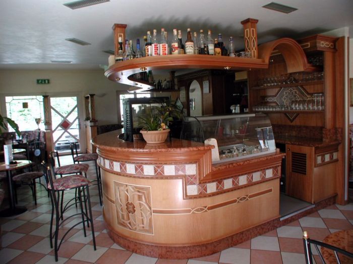 Bars and cafés