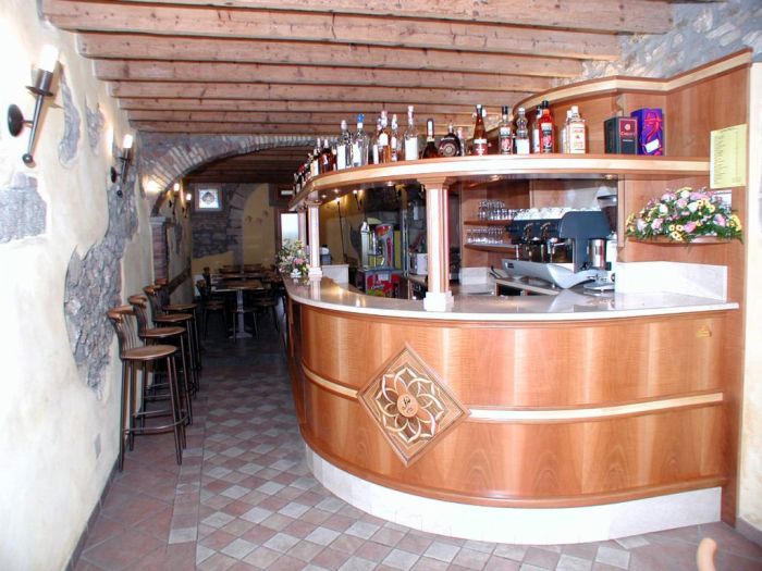 Bars and cafés
