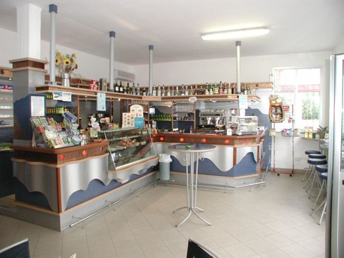 Bars and cafés