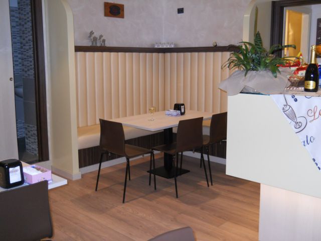 Bars and cafés