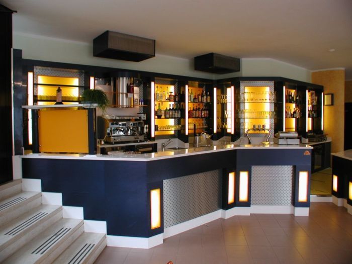 Bars and cafés
