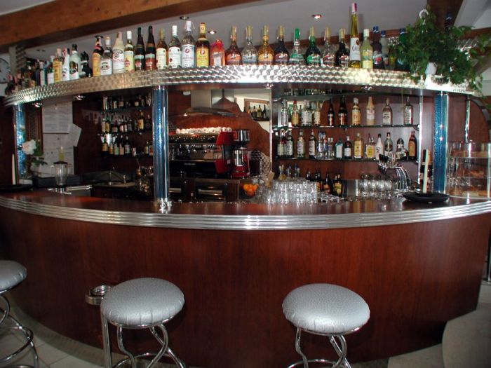 Bars and cafés
