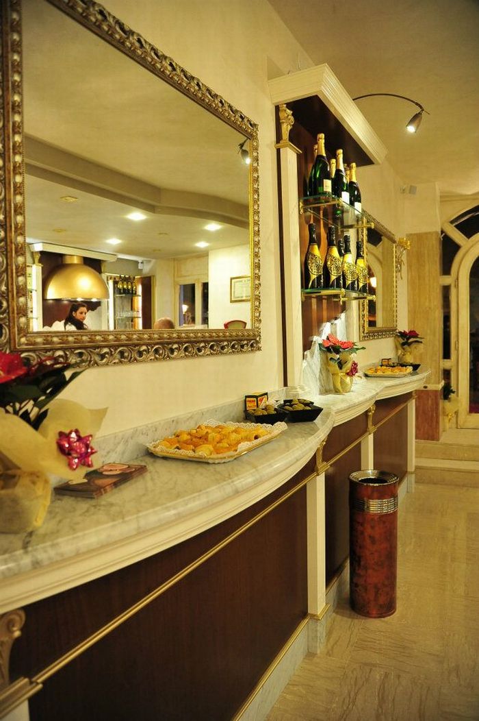 Bars and cafés