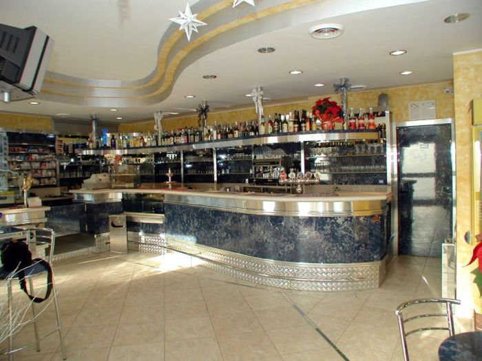 Bars and cafés
