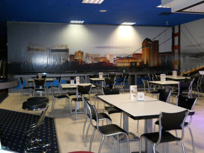 Bars and cafés