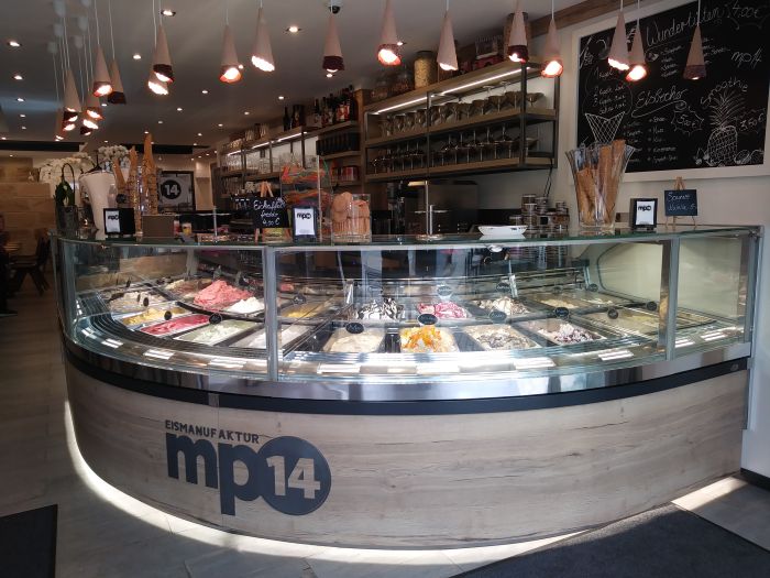 Ice cream and pastry shops