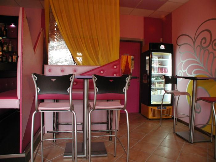 Bars and cafés