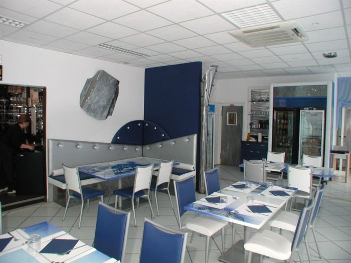 Bars and cafés