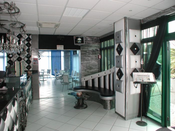 Bars and cafés