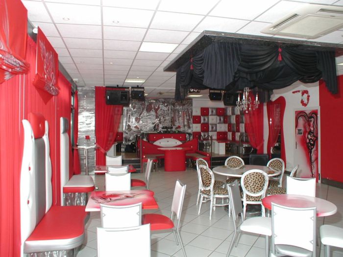 Bars and cafés