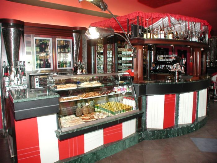 Bars and cafés