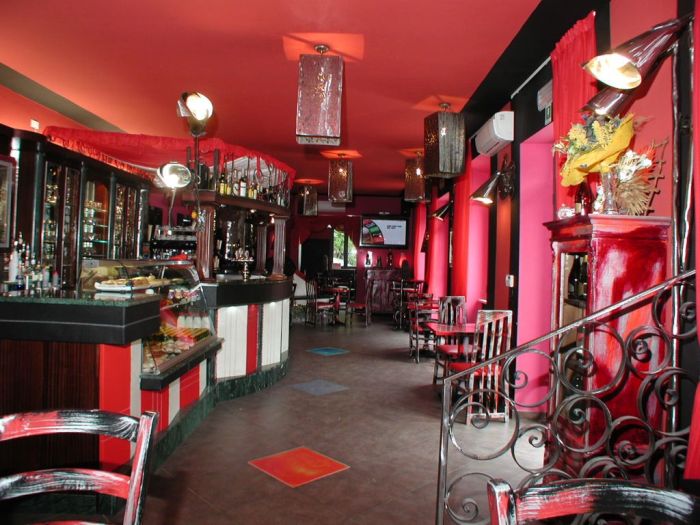 Bars and cafés