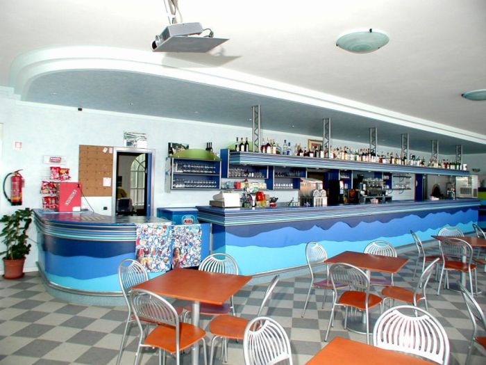 Bars and cafés