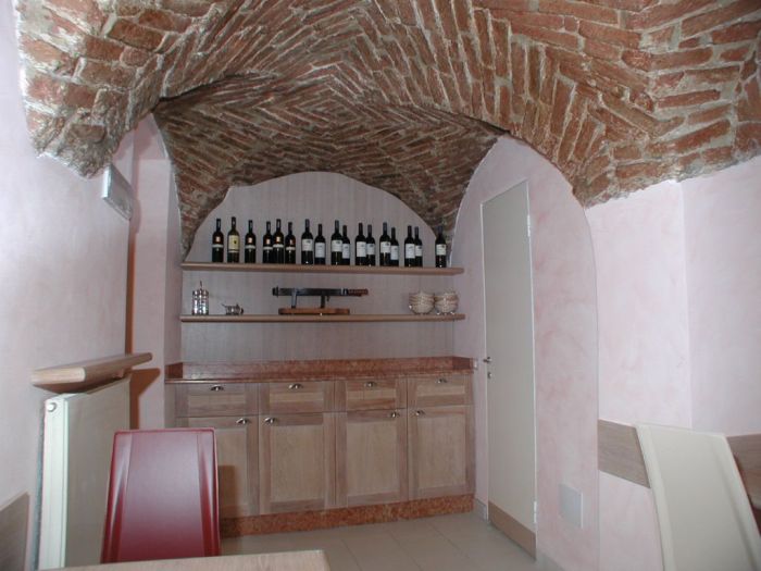 Bars and cafés