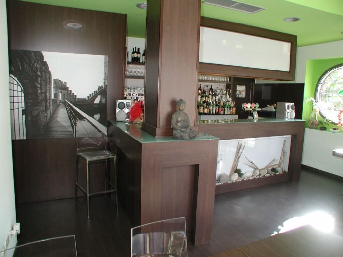 Bars and cafés