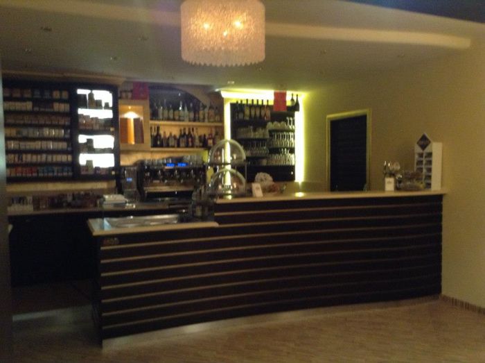 Bars and cafés