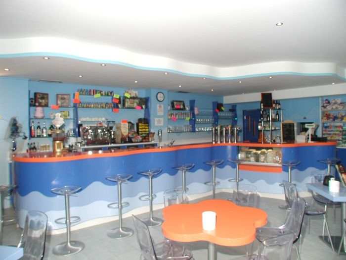 Bars and cafés