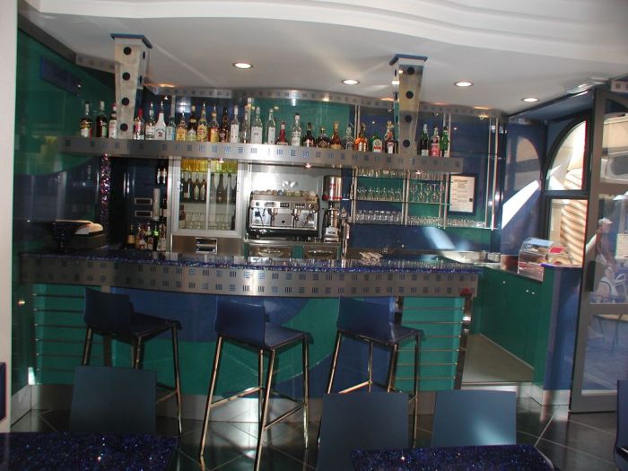 Bars and cafés