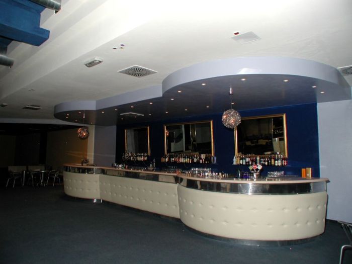 Clubs and nightclubs
