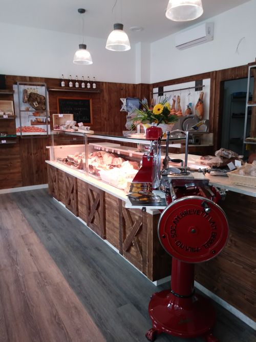Butchers and delicatessens