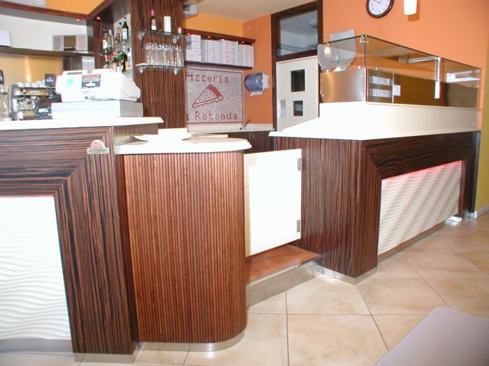 Take-away pizzerias