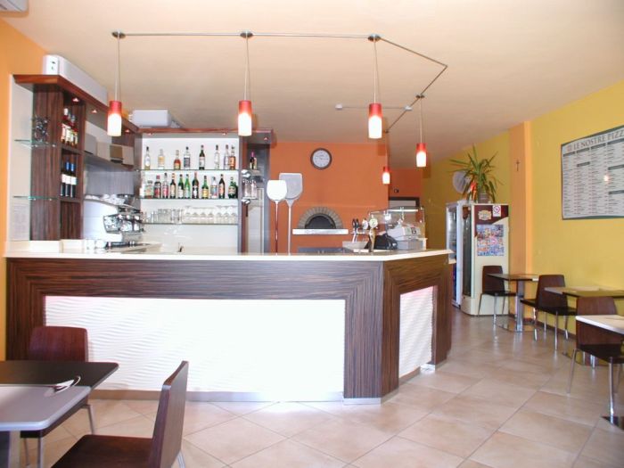Take-away pizzerias