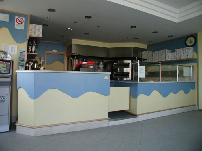 Take-away pizzerias