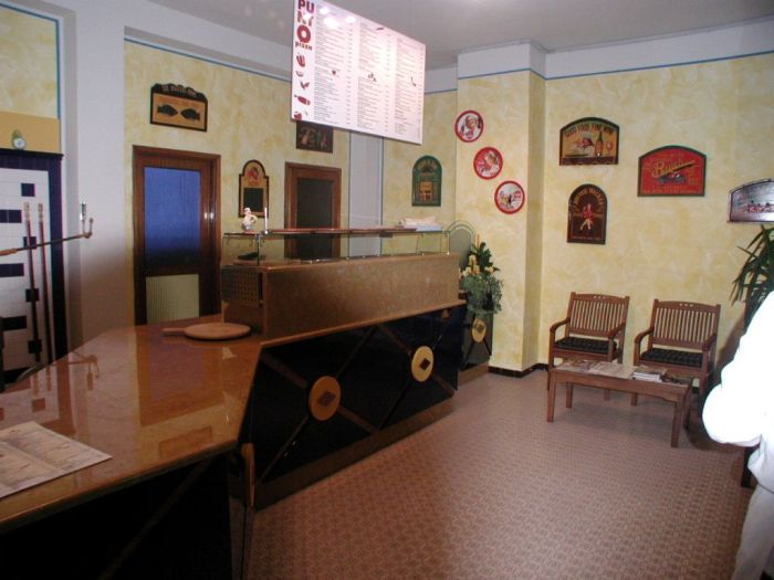 Take-away pizzerias