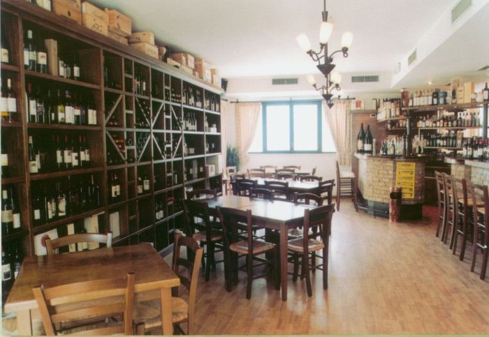 Pubs, wine shops and wine bars