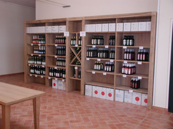 Pubs, wine shops and wine bars